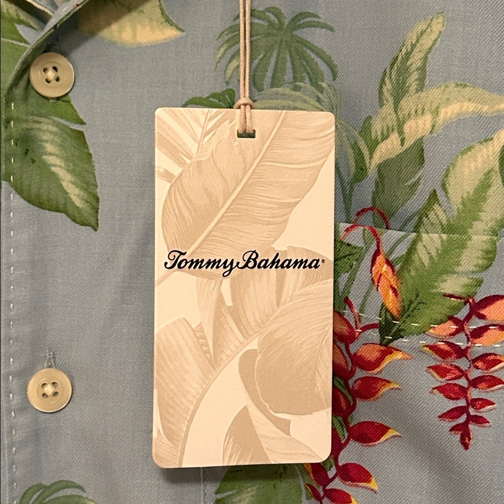 TOMMY BAHAMA NWT Silk Hawaiian Print Mens Button Short Sleeve Shirt Size S - Picture 3 of 15
